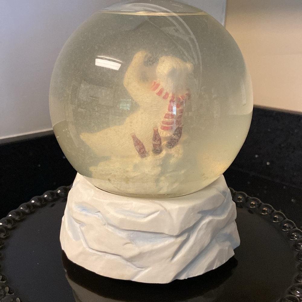 Coca Cola Polar Bear Musical Snow Globe Vintage c1994 - Picture 3 of 6